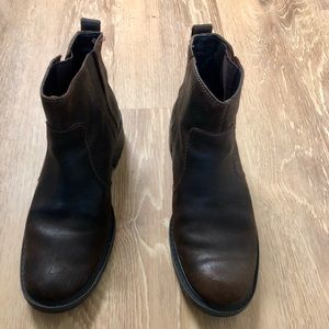 Great conditions Timberland rustic boots